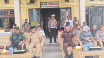 Sekda Tanjabtim Hadiri Apel Operasi Keselamatan Siginjai 2025.
